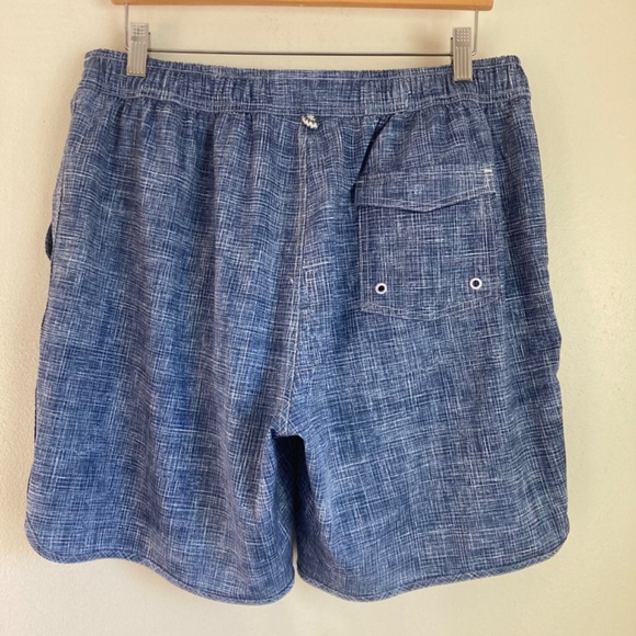 Johnnie-O Men’s shorts - Picture 2 of 7